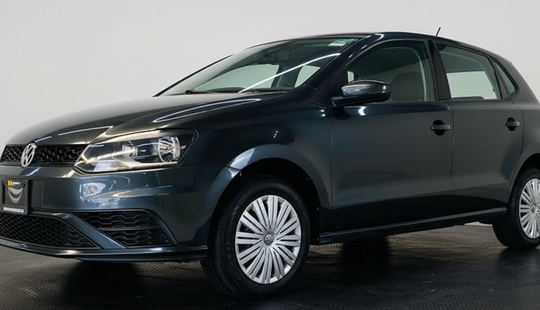 Volkswagen • Polo
