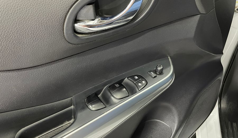 Nissan Frontier 2.5 PLATINUM LE AUTO Pickup 2024