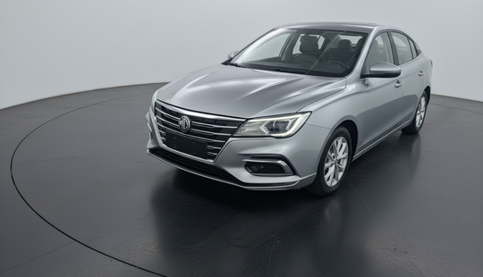 2023 • 76,860 km • Automático