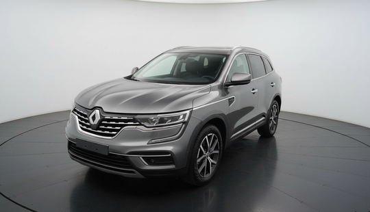 2023 • 71,642 km • Automático