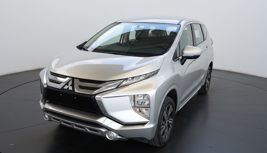 2023 • 53,808 km • Automático