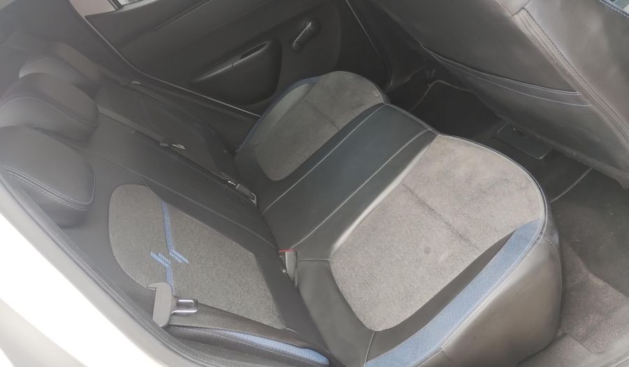 Renault Kwid 1.0 ICONIC Hatchback 2024