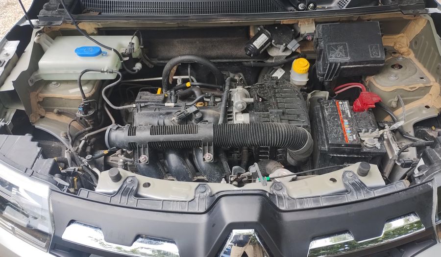 Renault Kwid 1.0 ICONIC Hatchback 2024