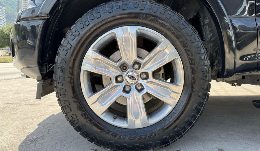 Ford Lobo 3.5 LOBO ECOBOOST PLATINUM CREW CAB 4WD Pickup 2019