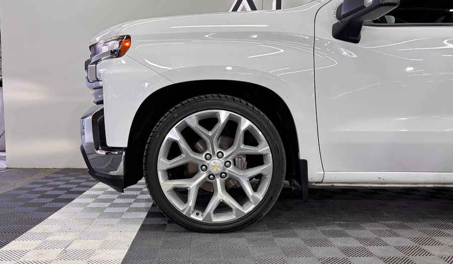 Chevrolet Cheyenne 5.3 CHEYENNE LT CAB REG H AUTO 4WD Pickup 2021