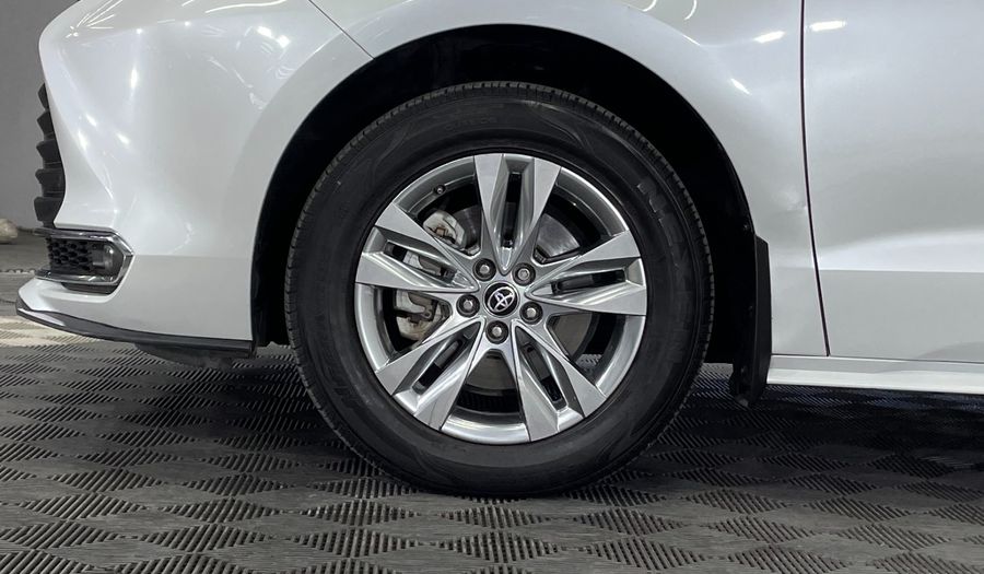 Toyota Sienna 2.5 HEV XLE PIEL AUTO Minivan 2022