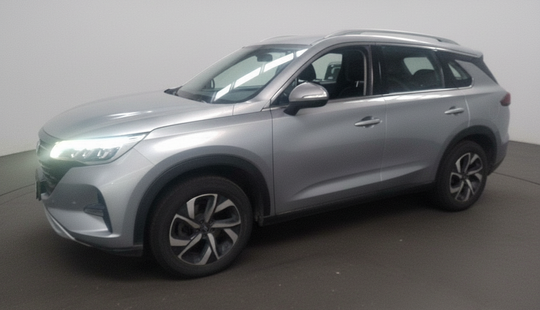 2023 • 82,316 km • Automático