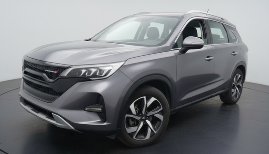 2023 • 86,761 km • Automático