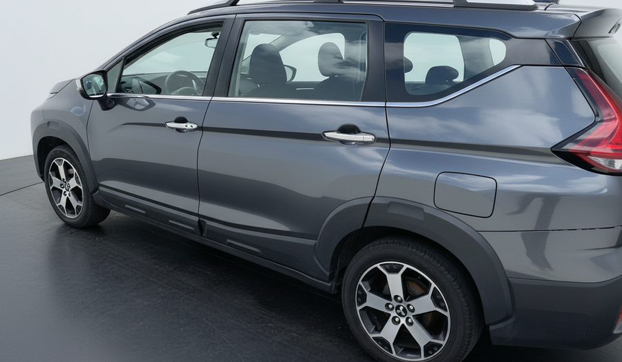 Mitsubishi Xpander 1.5 CROSS AUTO Minivan 2023