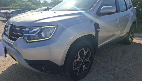 Renault • Duster