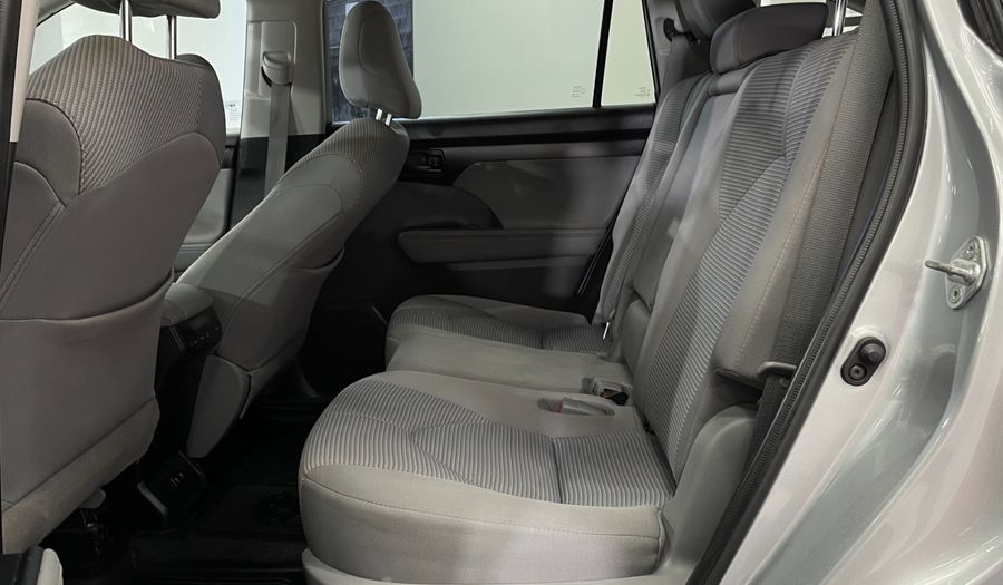 Toyota Highlander 3.5 LE AUTO Suv 2020