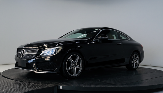 Mercedes Benz • Clase C