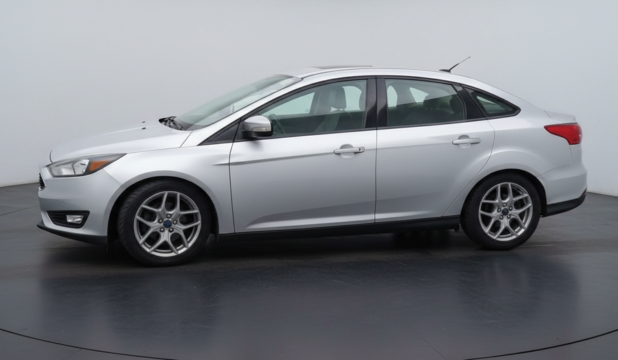 Ford Focus 2.0 SE LUXURY MT Hatchback 2016