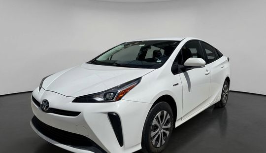 Toyota • Prius