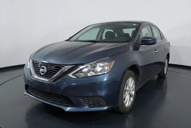 Nissan · Sentra