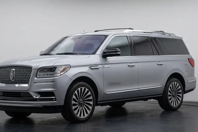 Lincoln · Navigator