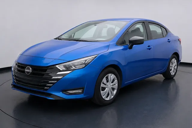 Nissan · Versa