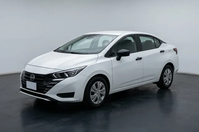 Nissan · Versa