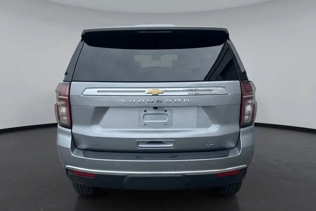 Chevrolet · Suburban