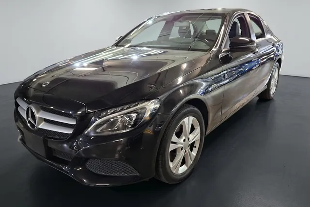 Mercedes Benz · Clase C