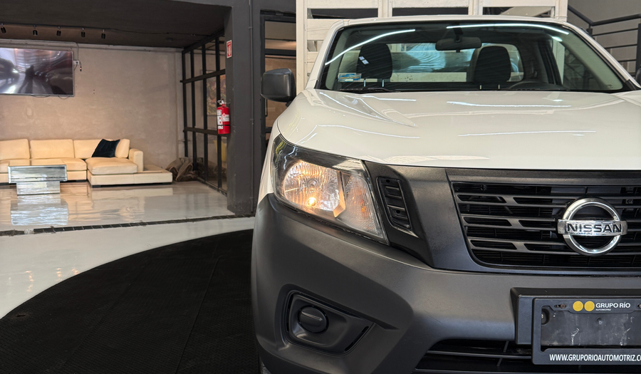 Nissan Np300 2.5 ESTACAS DH AC PAQ. SEG. Pickup 2020