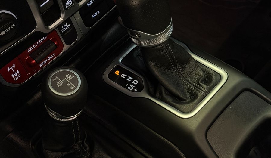 Jeep Gladiator 3.6 MOJAVE AUTO 4WD Pickup 2024