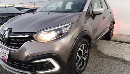 Renault • Captur