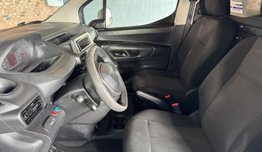 Peugeot Partner 1.6 HDI MAXI 5 PTAS Van 2021