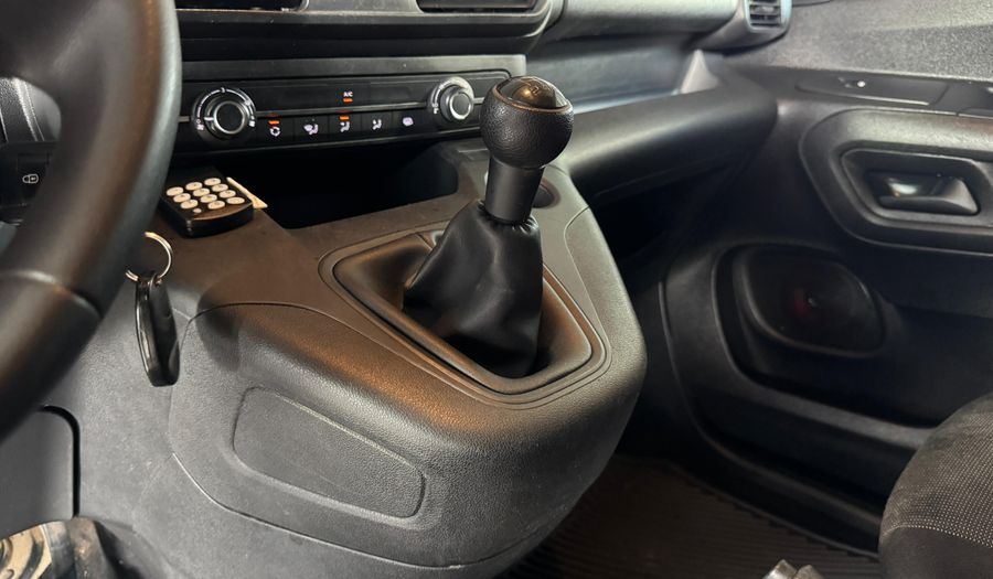 Peugeot Partner 1.6 HDI MAXI 5 PTAS Van 2021