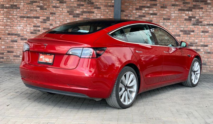 Tesla Model 3 LONG RANGE Sedan 2019