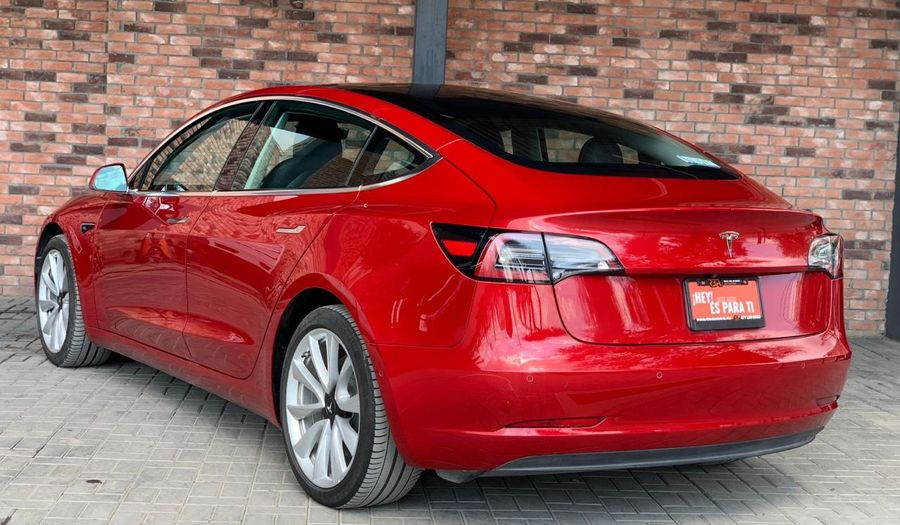 Tesla Model 3 LONG RANGE Sedan 2019