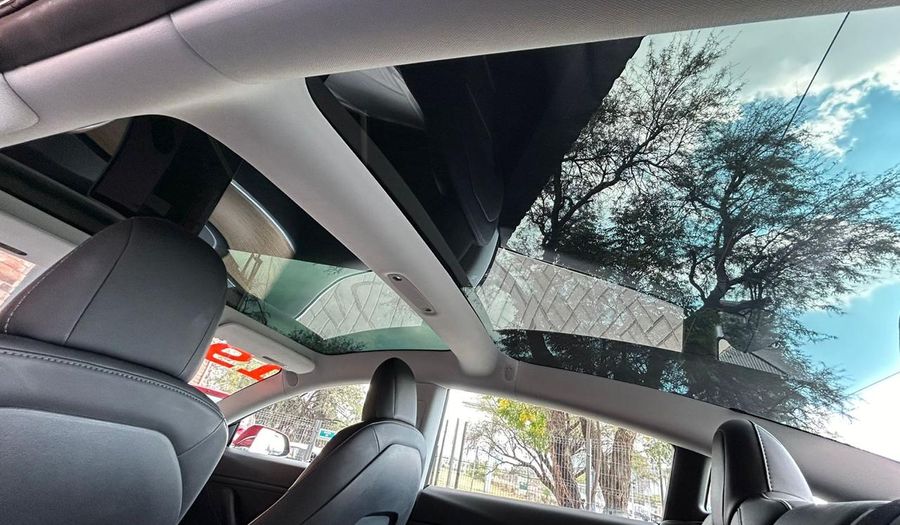 Tesla Model 3 LONG RANGE Sedan 2019