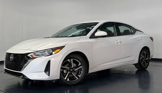 Nissan • Sentra