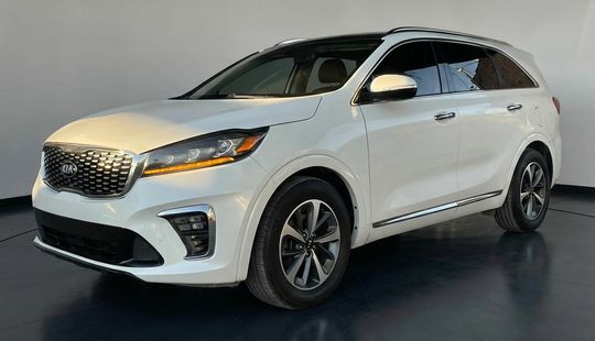 Kia • Sorento