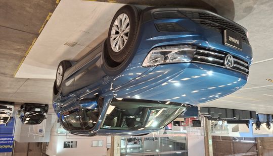 Volkswagen • Tiguan