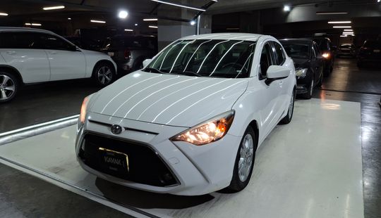 Toyota • Yaris