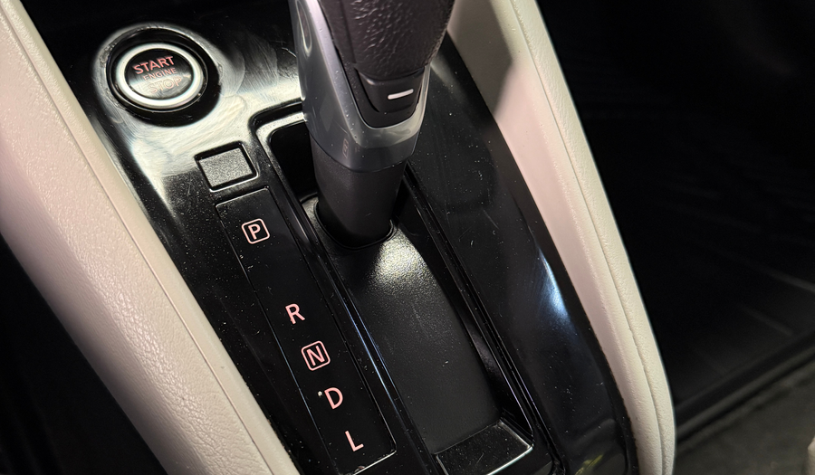 Nissan Versa 1.6 EXCLUSIVE CVT Sedan 2023