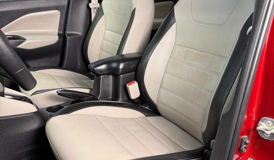 Nissan Versa 1.6 EXCLUSIVE CVT Sedan 2023