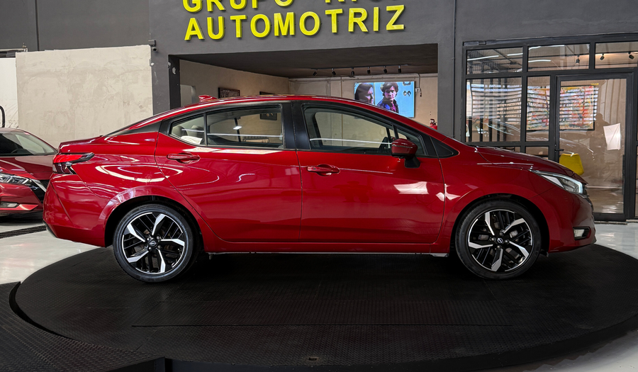 Nissan Versa 1.6 EXCLUSIVE CVT Sedan 2023