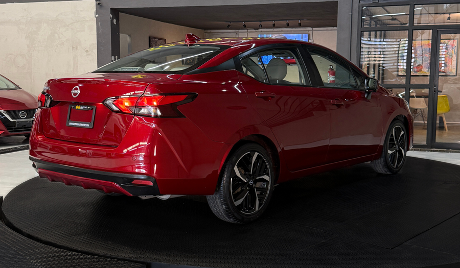 Nissan Versa 1.6 EXCLUSIVE CVT Sedan 2023