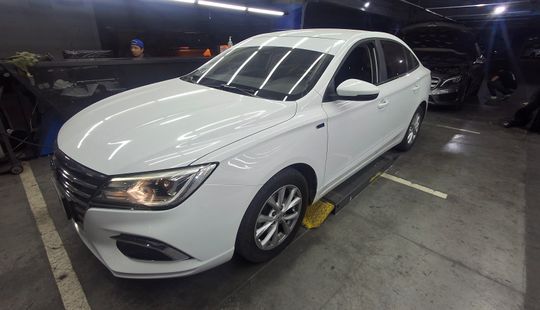 2023 • 17,025 km • Manual