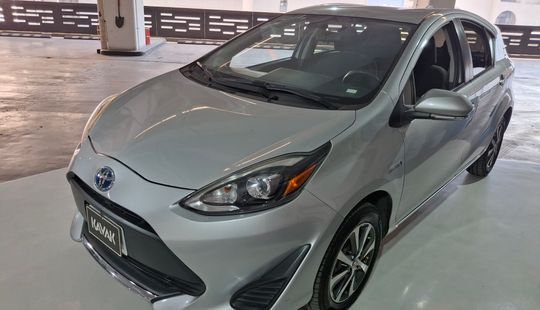 Toyota • Prius C