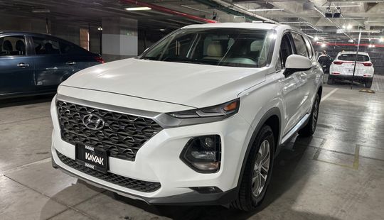 Hyundai • Santa Fe