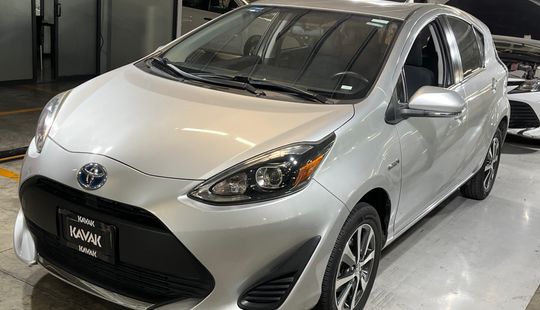Toyota • Prius C