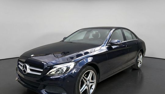 Mercedes Benz • Clase C