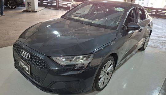 2022 • 31,718 km • Automático