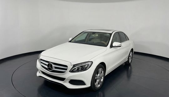 Mercedes Benz • Clase C