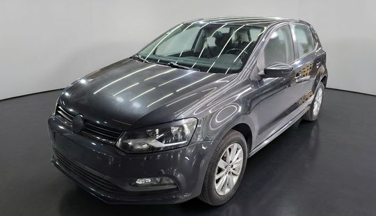 Volkswagen • Polo