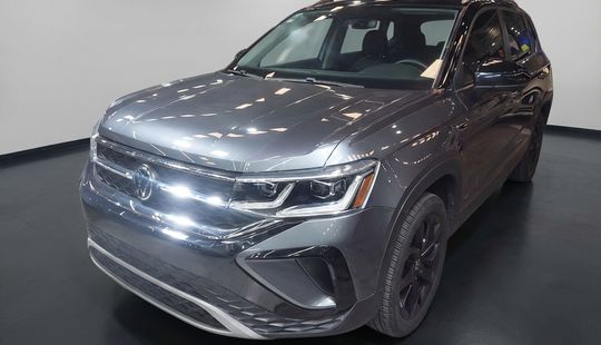 Volkswagen • Taos