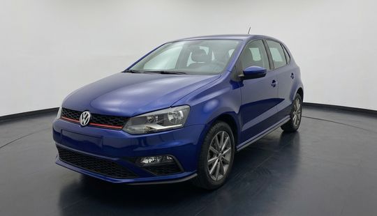 Volkswagen • Polo